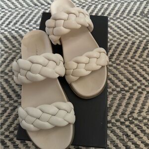 Banana republic braided cream sandals